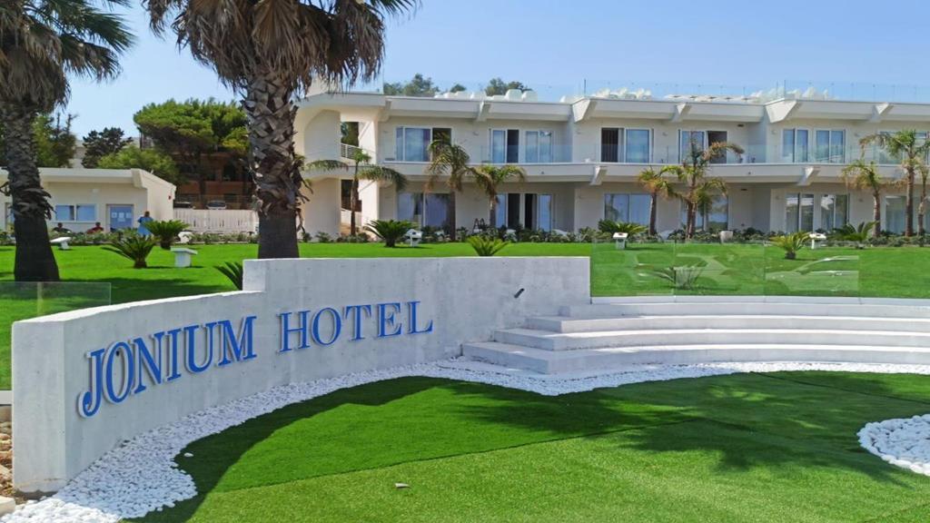 Jonium Hotel - Amazing Sea View And Swimming Pool Pulsano Exteriér fotografie